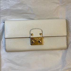 Valentino Garavani Continental Wallet